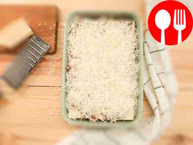 Снимите крышку или фольгу и допекайте примерно...