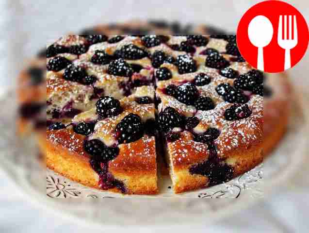 Manna with blackberries