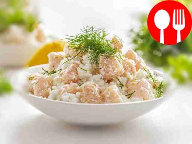 Пикантная закуска из селедки с творогом