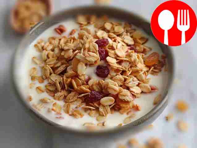Homemade granola with Jerusalem artichoke syrup