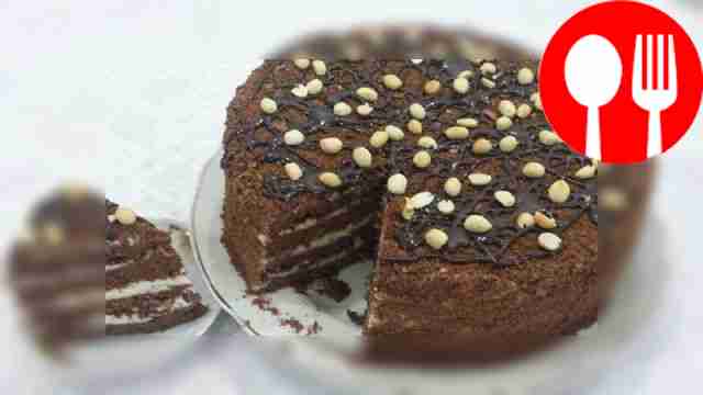 Fragrant honey cake “Spartak”