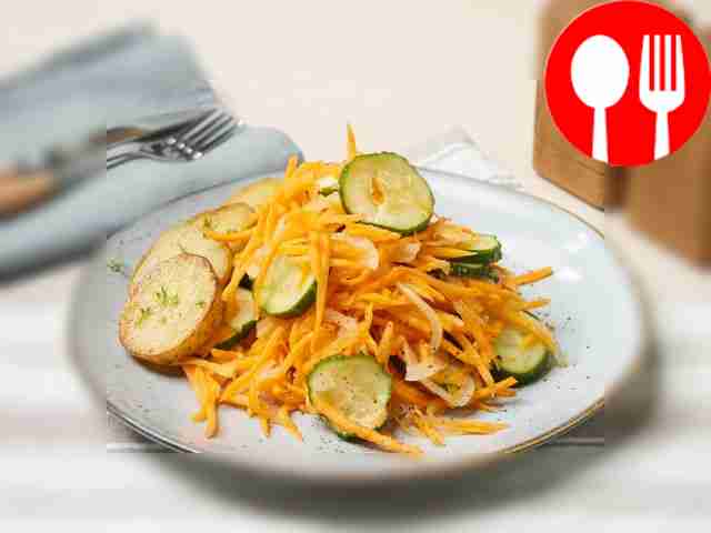 Winter salad of cucumbers and carrots