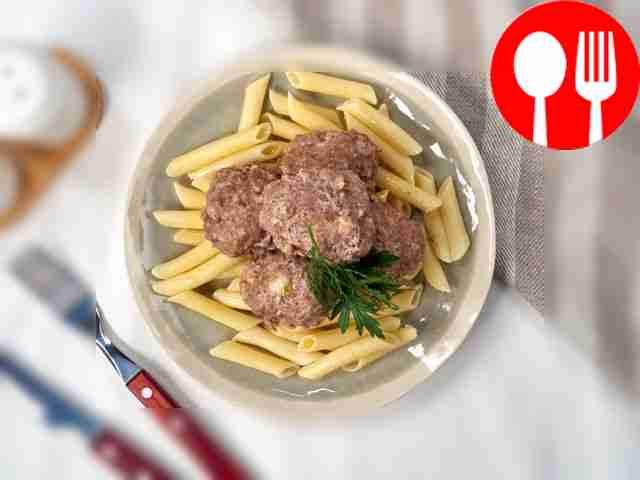 Serve the meatballs immediately after cooking...