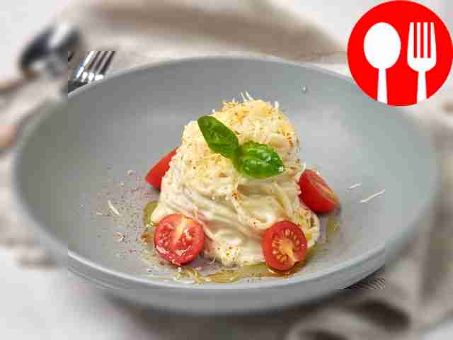 Спагетти со сметанным соусом