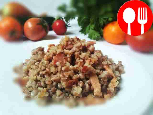 Сытный бекон с гречкой