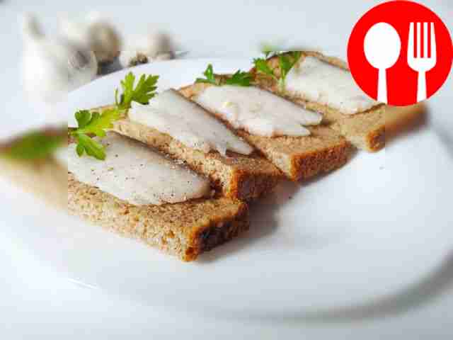 Extraordinary lard with salt