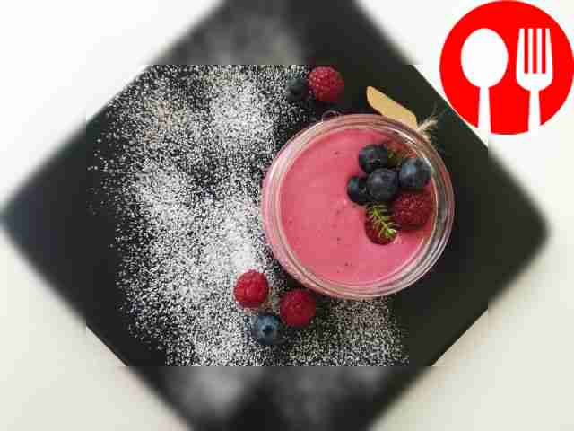 Light berry soufflé