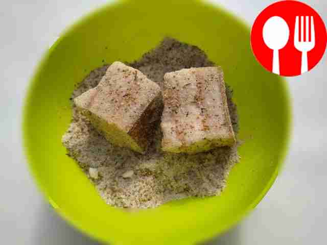 Mix salt with mustard and lard seasoning. Rub...