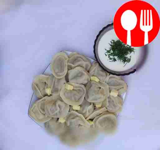 Dumplings with minced pork and beef and garlic