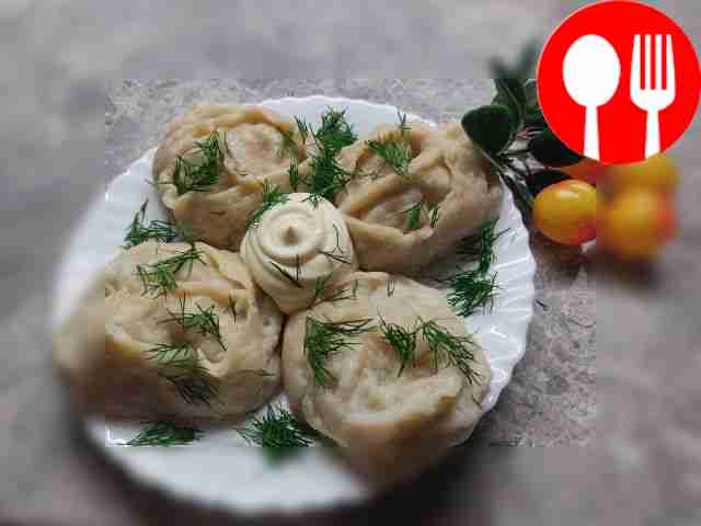 Fragrant manti in a frying pan