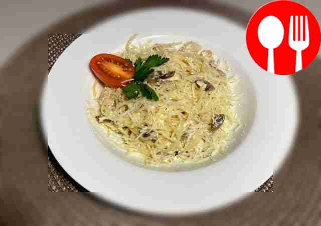 Сытная лапша с беконом