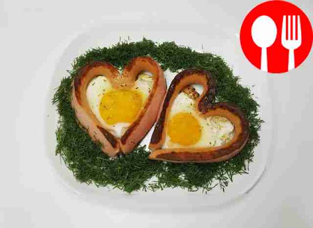 Глазунья с сосисками