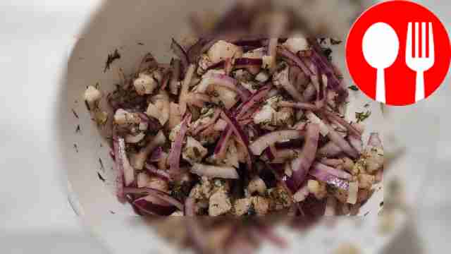 Simple but tasty lard with onions