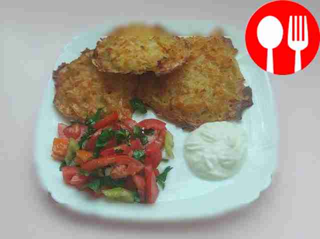 Оригинальные драники с сыром и куриным фаршем