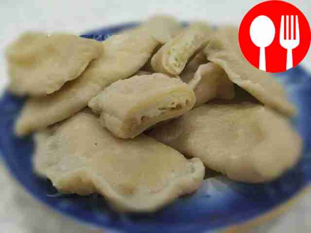 Выпуклые вареники с яйцом