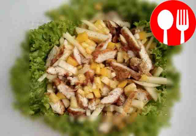 Экзотический фруктовый салат с курицей