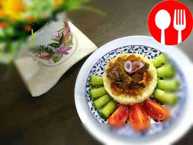 Juicy liver with vegetables