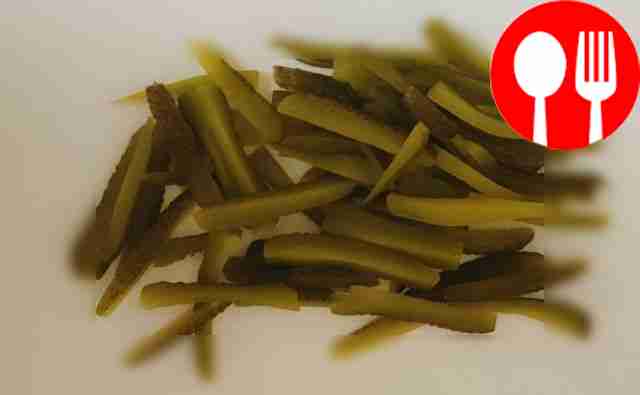 Cut the cucumbers into strips.