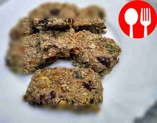 Hearty soufflé with nuts and dried fruits