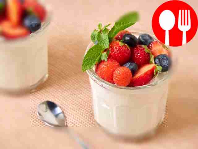 Yogurt with goat milk