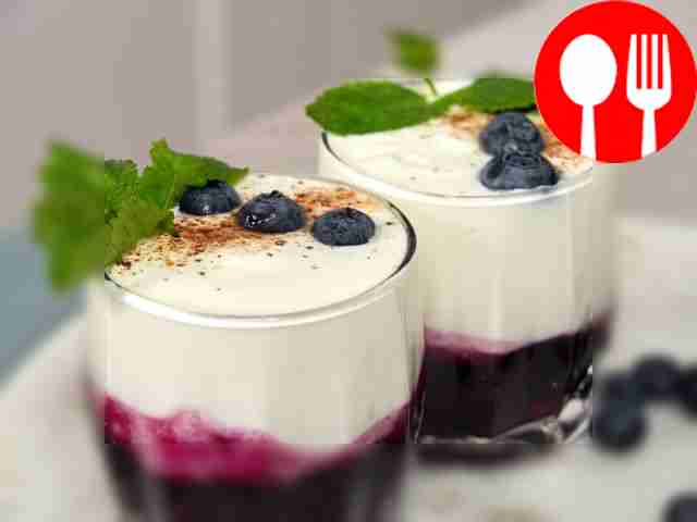 Yogurt with blueberries