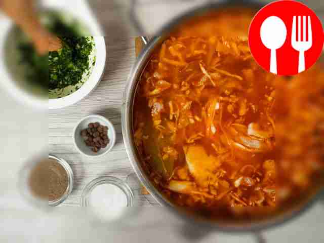 Cook cabbage soup. Remove the pan with meat...