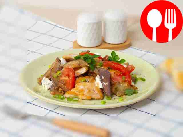 Салат с жареными баклажанами