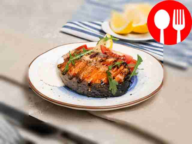 Лосось на гриле в лимонно-горчичном маринаде