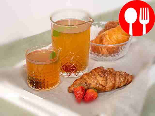 Children's dried fruit compote