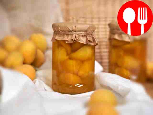 Варенье из абрикосов дольками с ядрышками Apricot jam slices with kernels