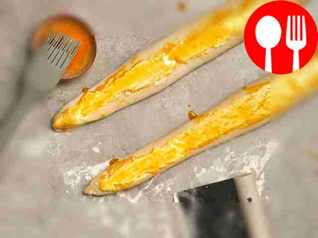 Place the baguette to bake. 20 minutes before...