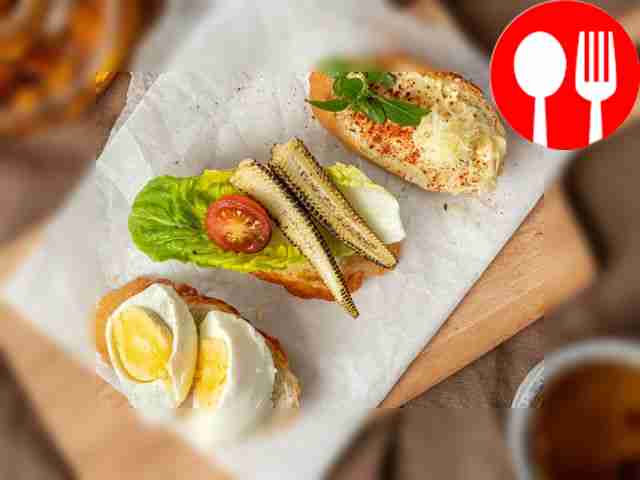 French Parmesan baguette can be served at the...