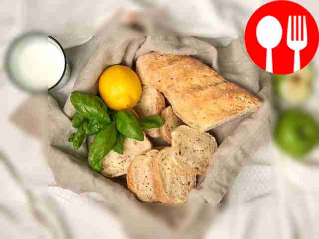 Cool the finished baguette, cut into pieces and serve.