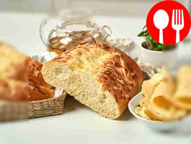 Багет с сыром маасдам