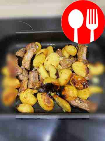 Juicy BBQ ribs with potatoes