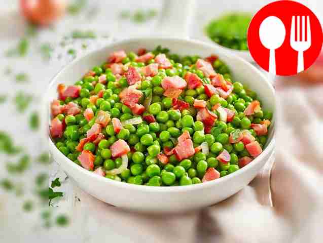 Зеленый горошек с сочным беконом
