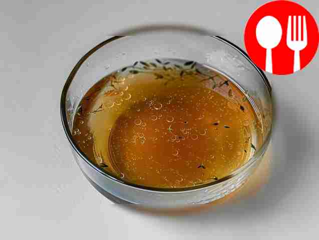 Прозрачный куриный бульон