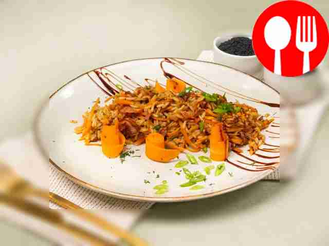 Fried rice with egg and bacon