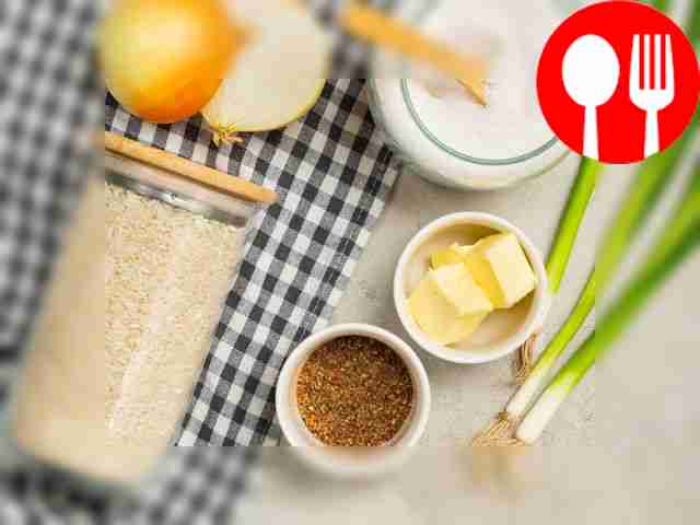 Rinse the rice well. Peel the onions. Wash and...