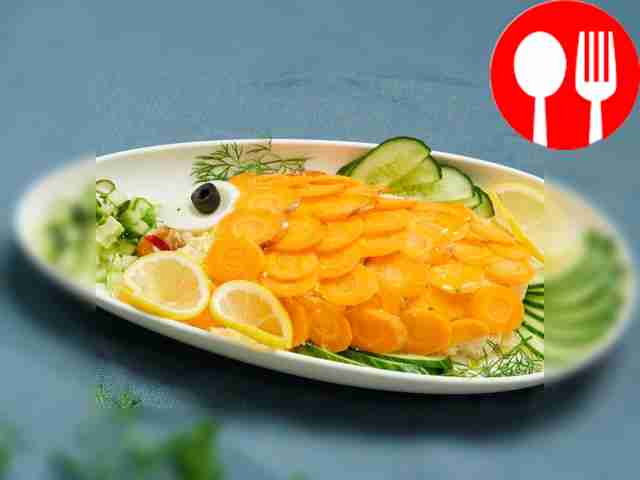 Салат «Золотая рыбка» с семгой