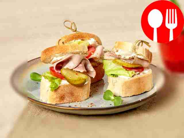 Baguette with boiled pork