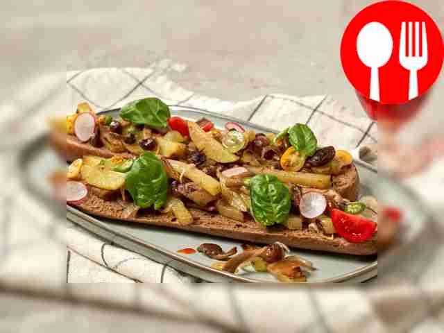 Baguette with frozen honey mushrooms