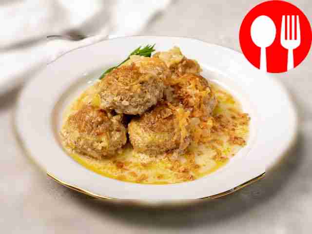 Hedgehogs with garlic sauce