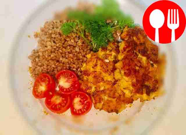 Куриные оладьи с сыром и карри Chicken pancakes with cheese and curry