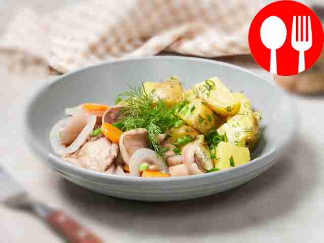 Маринованные грибы с луком и морковью