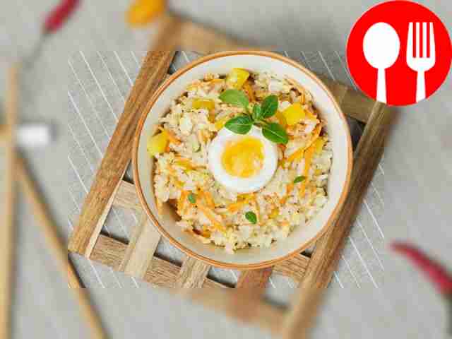 Rice with fried vegetables and egg