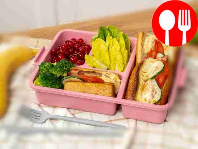 Baguette with turkey fillet