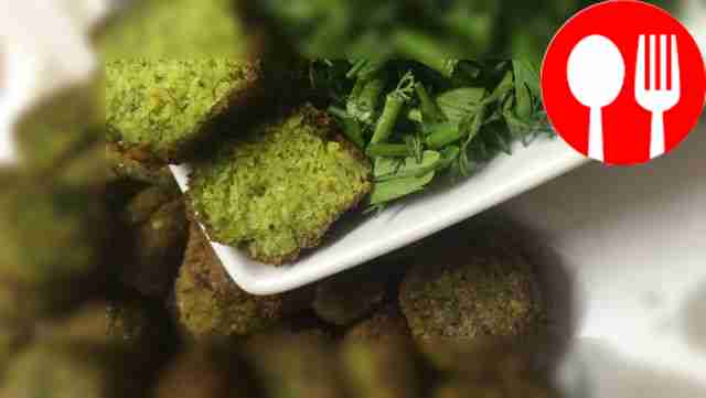 Фалафель из гороха со свежей зеленью