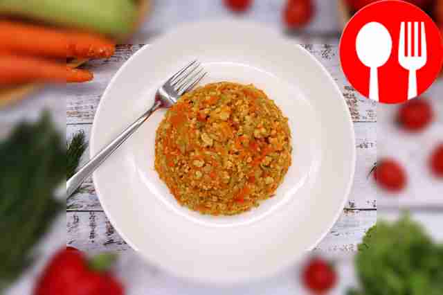 Тушеные овощи с куриным фаршем