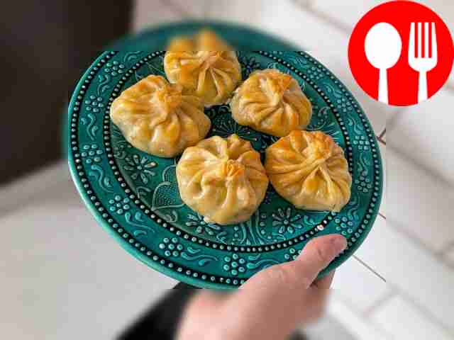 Simple khinkali with cheese and herbs